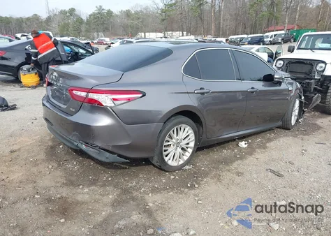 2018 Toyota Camry L z USA, uszkodzony, nr VIN 4T1B11HK6JU105102